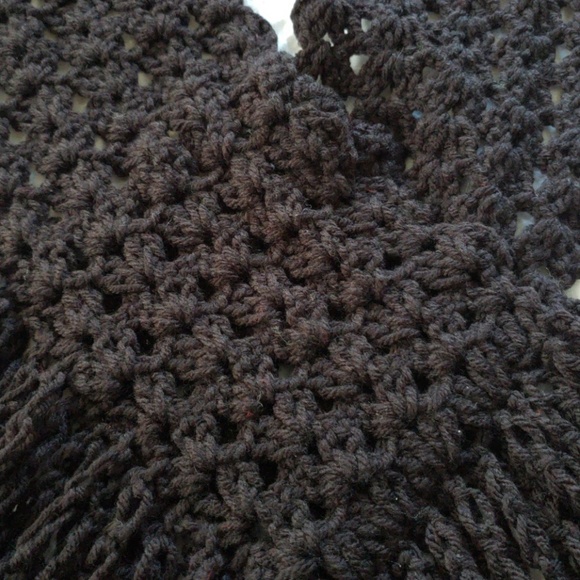 Handmade Black Scarf - Picture 3 of 4